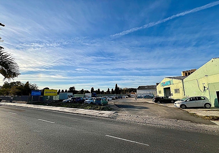 Uno de los detenidos por la violación grupal en Málaga agredió sexualmente a su exnovia junto a su hermano cuando tenía 13 años